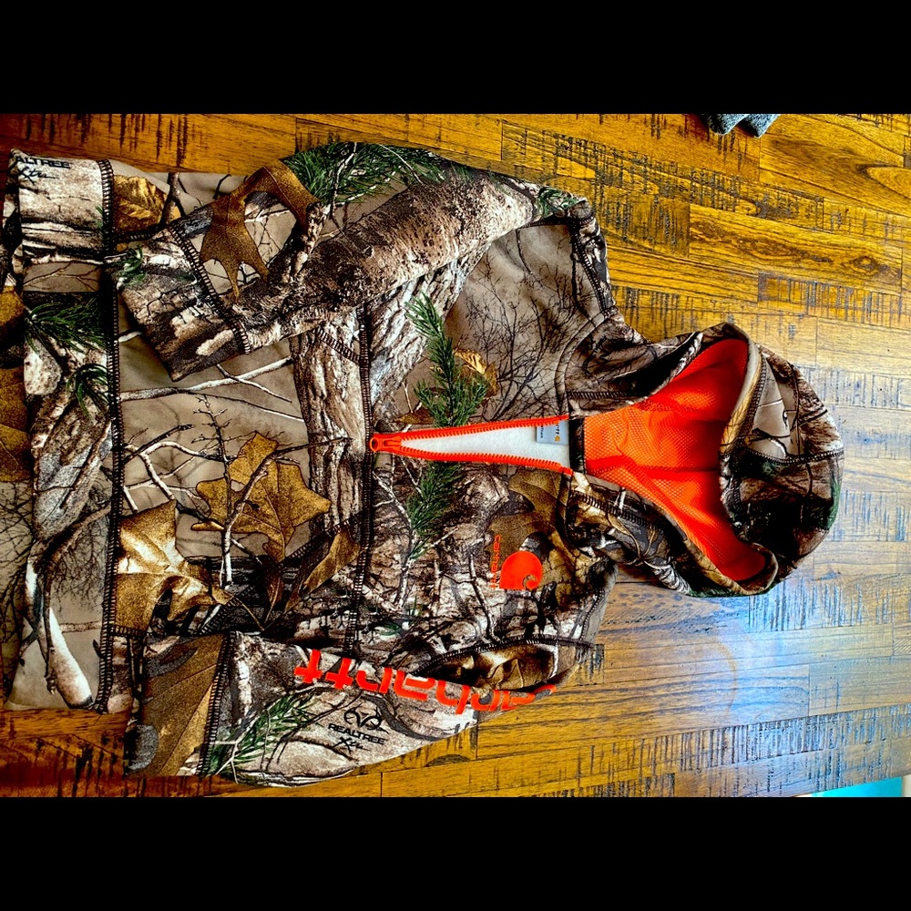 Carhartt camo pullover